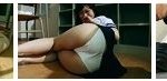 セーラー服と白の綿パン!これぞ王道的パンチラ・パンモロフェチ動画!